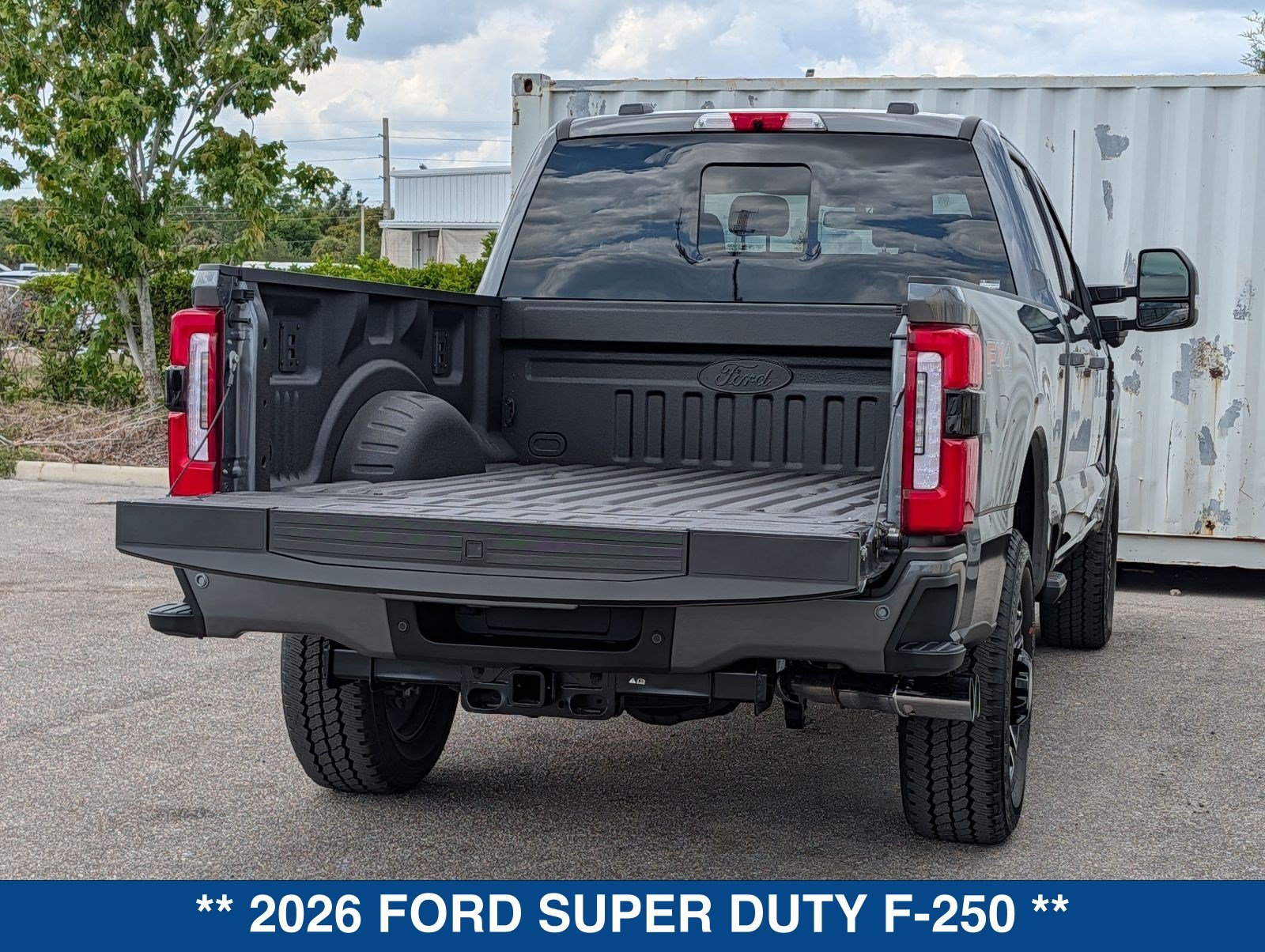 New 2026 Ford F250 Platinum w/ FX4 Off-Road Package AWD/4WD image 15