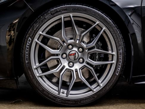 Used 2024 Chevrolet Corvette Z06 w/ Stealth Interior Trim Package image 34