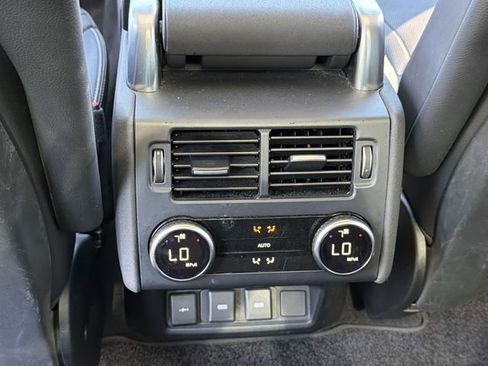 Used 2024 Land Rover Discovery S AWD/4WD image 19