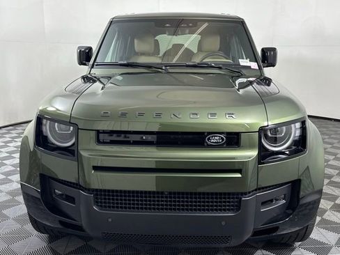 New 2026 Land Rover Defender 110 X-Dynamic SE image 11