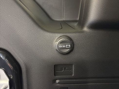 New 2025 Jeep Wrangler Unlimited Sahara AWD/4WD image 28