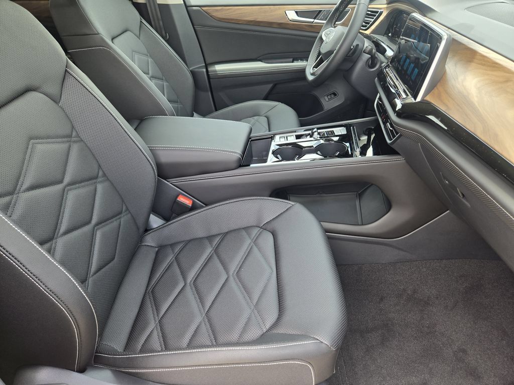 New 2026 Volkswagen Atlas SE FWD image 13