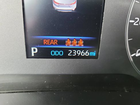 Used 2024 Toyota Corolla LE FWD image 32