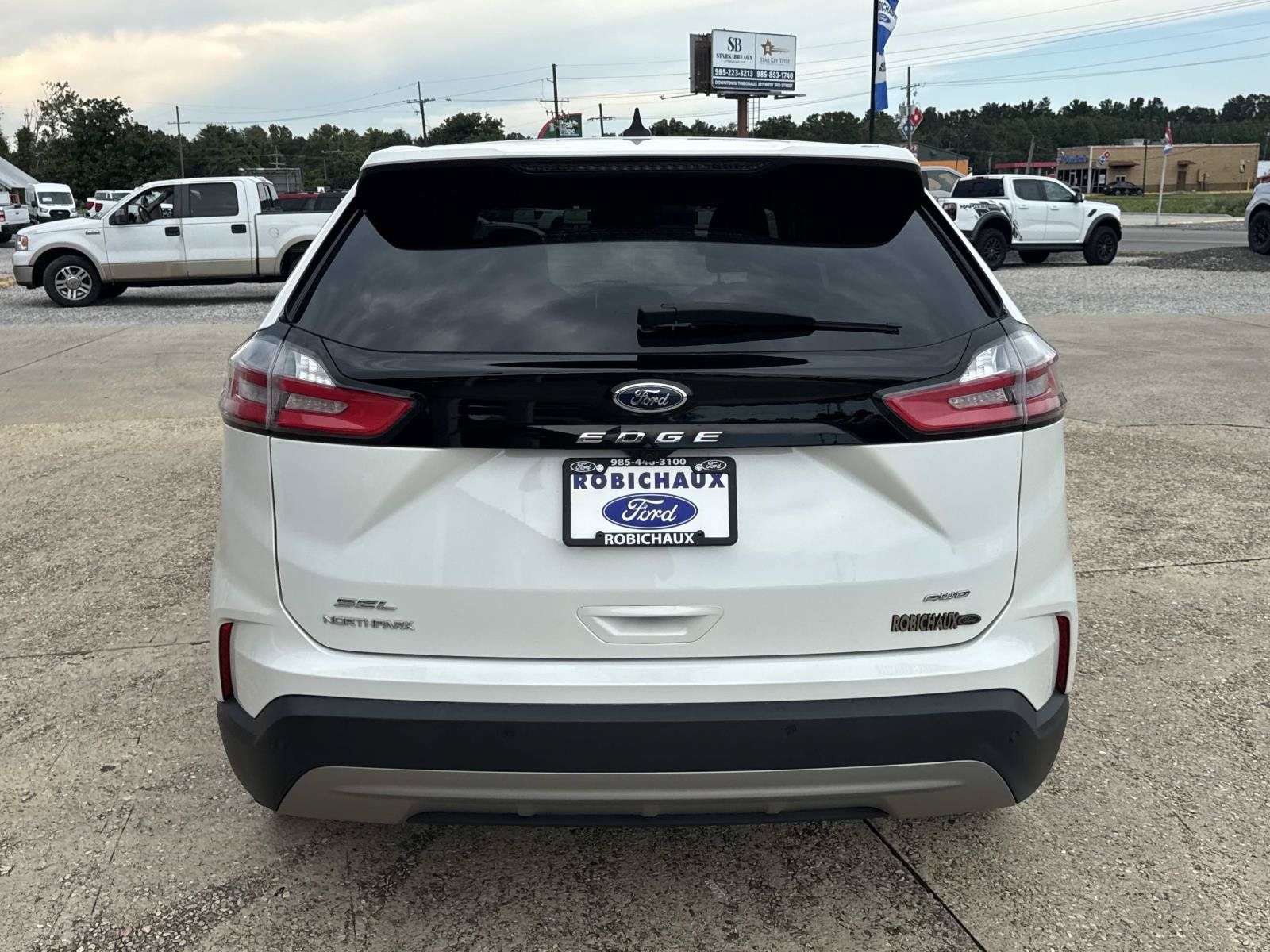 Used 2024 Ford Edge SEL w/ Convenience Package AWD/4WD image 6