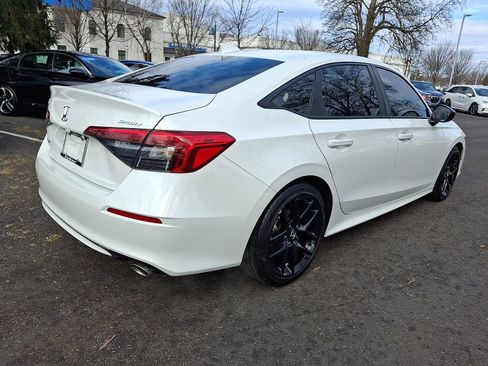 Used 2024 Honda Civic Sport image 6