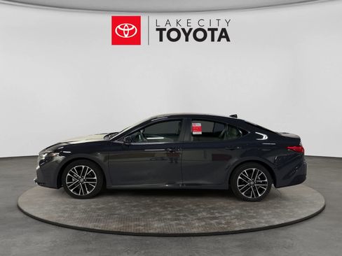 Used 2026 Toyota Camry XLE FWD image 3