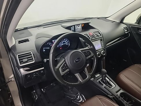Used 2018 Subaru Forester 2.5i Touring w/ Popular Package #3B AWD/4WD image 22