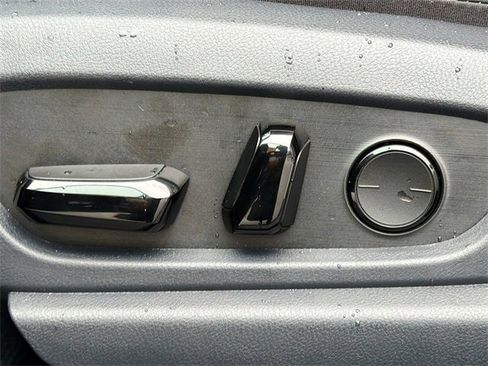 New 2025 Lexus ES 350 w/ Premium Package image 25