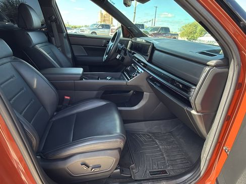 Used 2025 Hyundai Santa Fe Calligraphy image 31