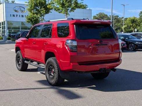 Used 2023 Toyota 4Runner SR5 Premium w/ Moonroof Package RWD image 5