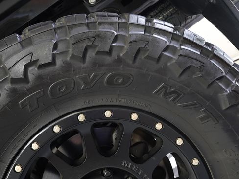 Used 2024 RAM 2500 Laramie w/ Night Edition AWD/4WD image 33