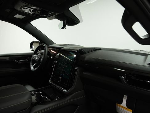 New 2026 GMC Yukon XL Elevation w/ Elevation Premium Package image 20