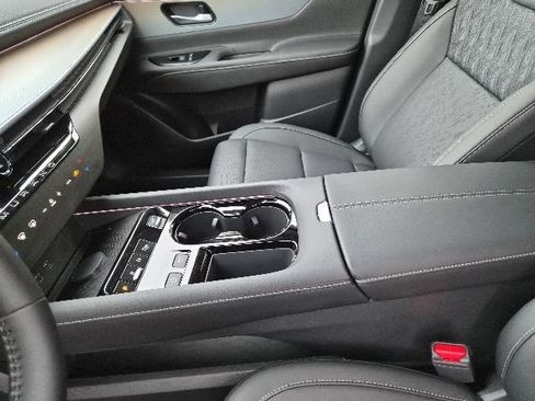 New 2026 Nissan Murano Platinum AWD/4WD image 15