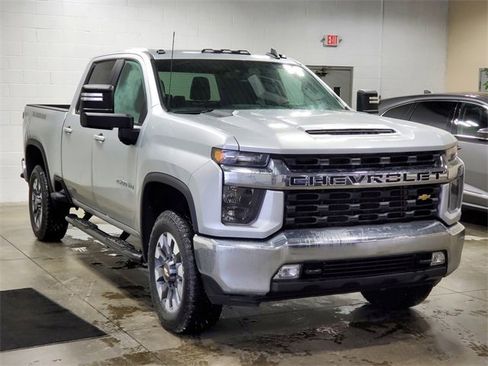 Used 2022 Chevrolet Silverado 2500 LT w/ Convenience Package image 3