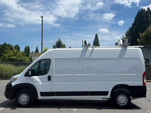 Used 2023 RAM ProMaster 2500 FWD image 2