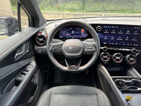 Used 2026 Chevrolet Blazer EV RS FWD image 11