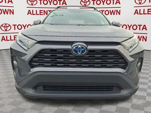 Used 2021 Toyota RAV4 XLE Premium AWD/4WD image 2