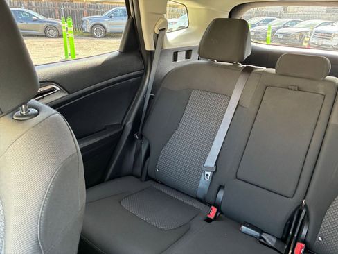 Used 2025 Kia Sportage LX image 39