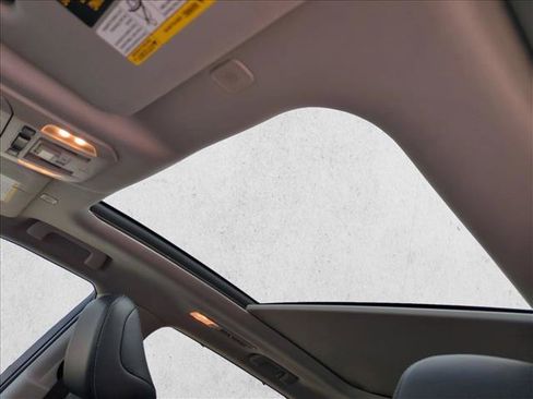 Used 2023 Toyota Highlander Platinum FWD image 15