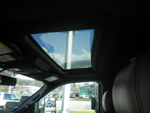 Used 2014 Ford F150 King Ranch w/ King Ranch Luxury Package image 23