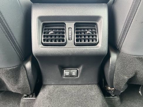 Used 2025 Toyota Camry SE FWD image 24