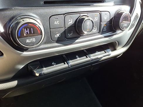 Used 2017 GMC Sierra 1500 SLT w/ SLT Premium Package image 34