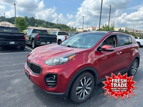 Used 2018 Kia Sportage EX w/ Option Group 040 AWD/4WD image 3