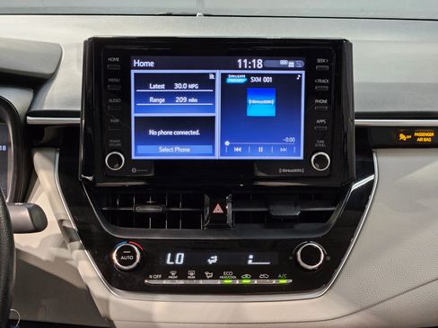 Used 2022 Toyota Corolla LE image 16