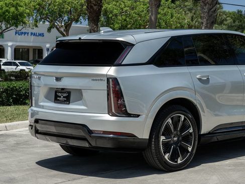 Used 2025 Cadillac Escalade IQ Sport 2 AWD/4WD image 7