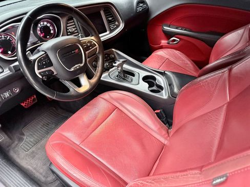 Used 2017 Dodge Challenger R/T Plus RWD image 9