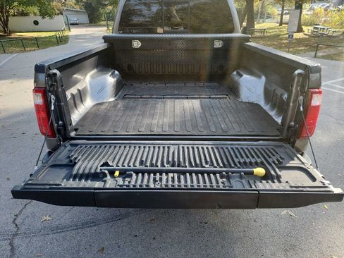 Used 2011 Ford F250 Lariat w/ Lariat Interior Pkg image 7