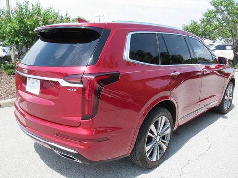 Used 2020 Cadillac XT6 Premium Luxury FWD image 7