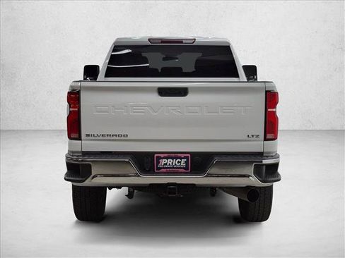 Used 2024 Chevrolet Silverado 2500 LTZ AWD/4WD image 6