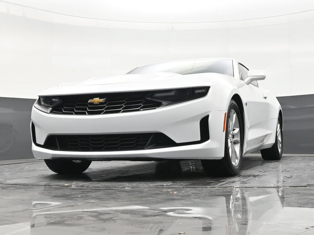Used 2022 Chevrolet Camaro LS RWD image 27