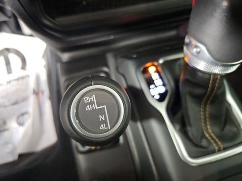 Certified 2023 Jeep Gladiator Overland image 23