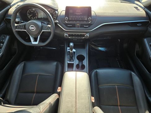 Used 2020 Nissan Altima 2.5 SR FWD image 14