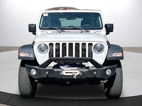 Used 2024 Jeep Wrangler Sport AWD/4WD image 3