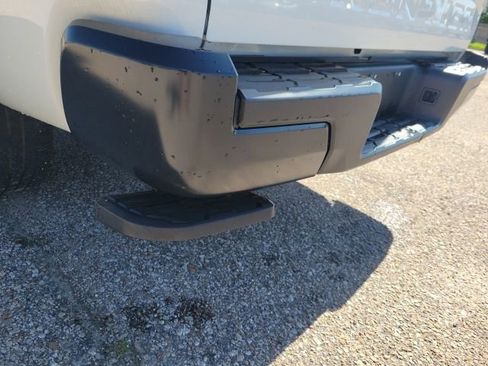 Used 2024 Nissan Frontier S RWD image 23