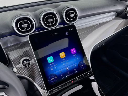 New 2026 Mercedes-Benz GLC 300 image 19