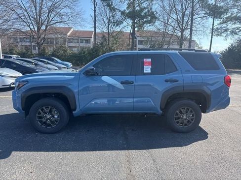 New 2026 Toyota 4Runner SR5 image 2
