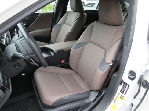 Used 2025 Lexus ES 350 w/ Premium Package FWD image 20