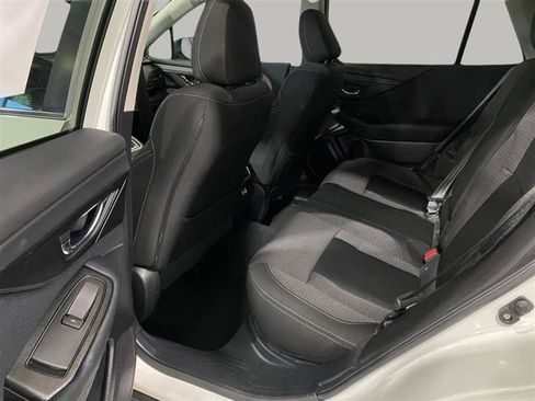 Used 2024 Subaru Outback Premium AWD/4WD image 12