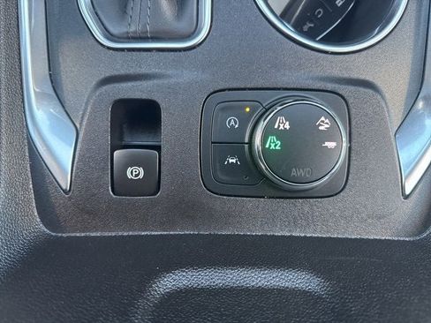 Certified 2023 Chevrolet Traverse Premier w/ LPO, Floor Liner Package image 31