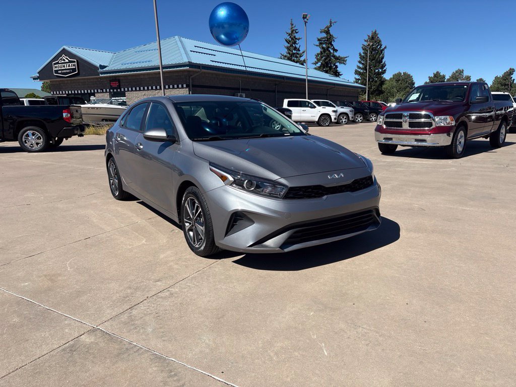 Used 2024 Kia Forte LXS FWD image 1