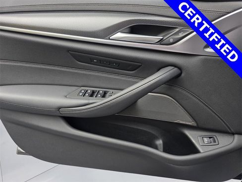 Certified 2023 BMW M550i xDrive w/ Executive Package image 28