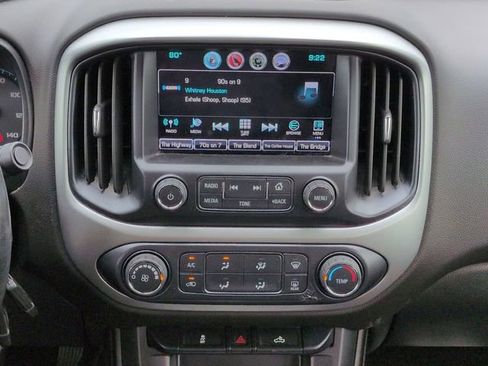 Used 2017 Chevrolet Colorado LT w/ LT Convenience Package RWD image 18