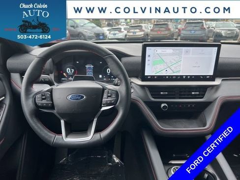 Used 2025 Ford Explorer ST-Line w/ ST-Line Street Pack image 18