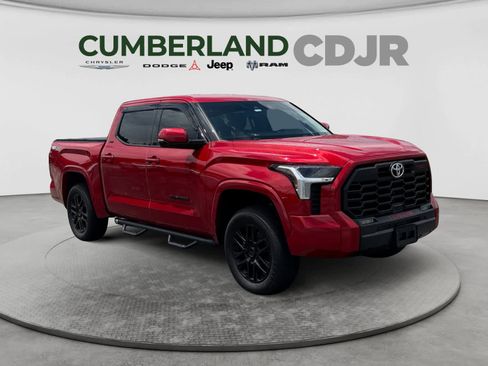 Used 2022 Toyota Tundra SR5 w/ TRD Sport Package AWD/4WD image 8