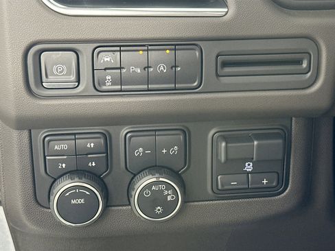 Used 2024 Chevrolet Tahoe LS w/ Driver Alert Package image 10