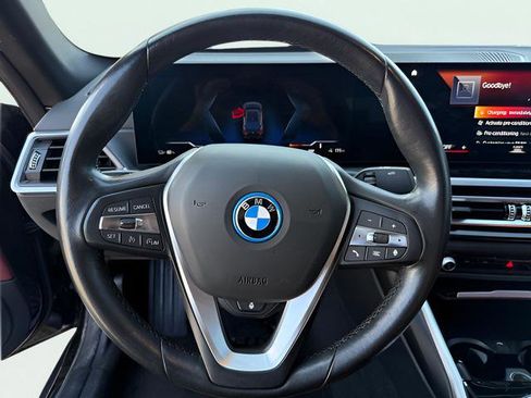 Used 2022 BMW i4 eDrive40 w/ Premium Package image 15